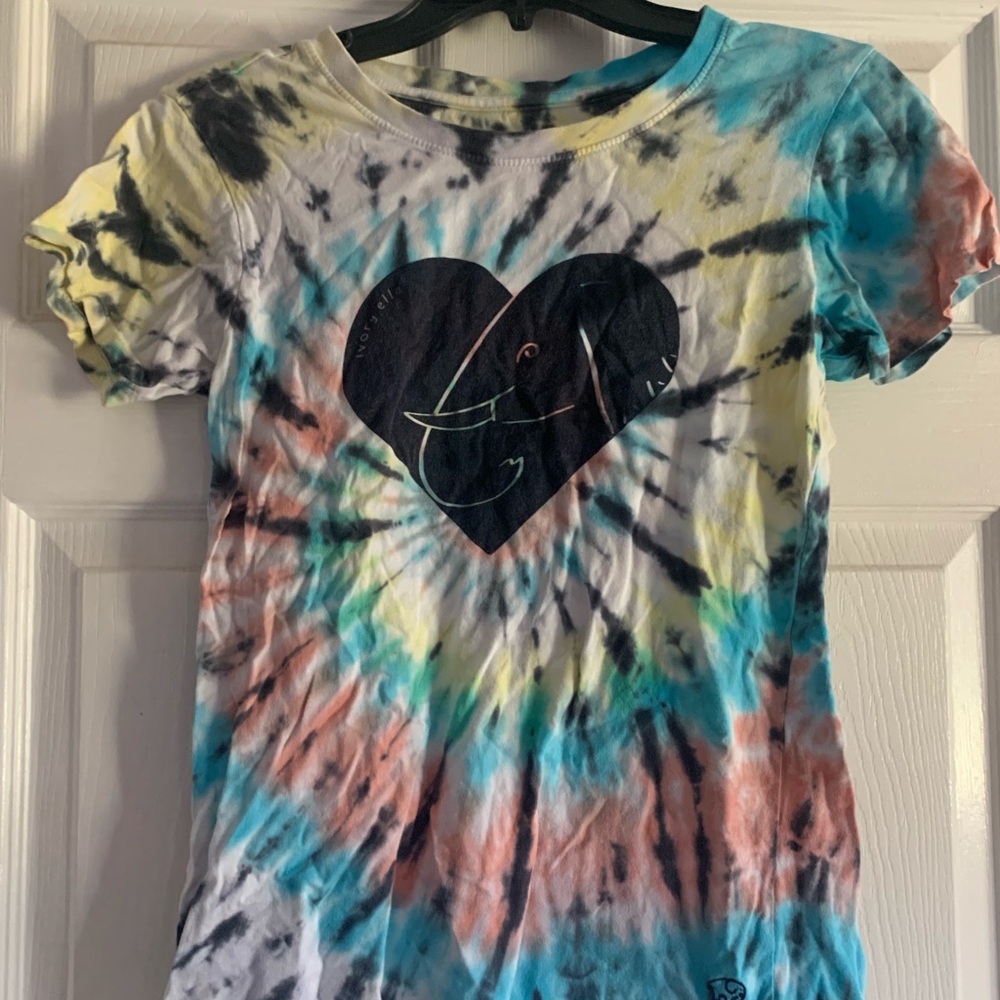 Ivory Ella Blue and Orange Short Sleeve Tees